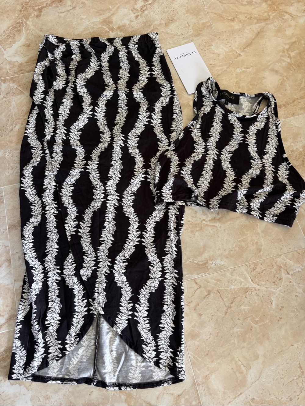 Lexbreezy lei print skirt top set NEW NWT Hawaii